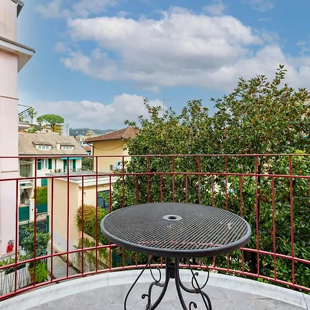 Joivy Blissful Flat For 6, Close To The Beach Santa Margherita Ligure Exterior photo