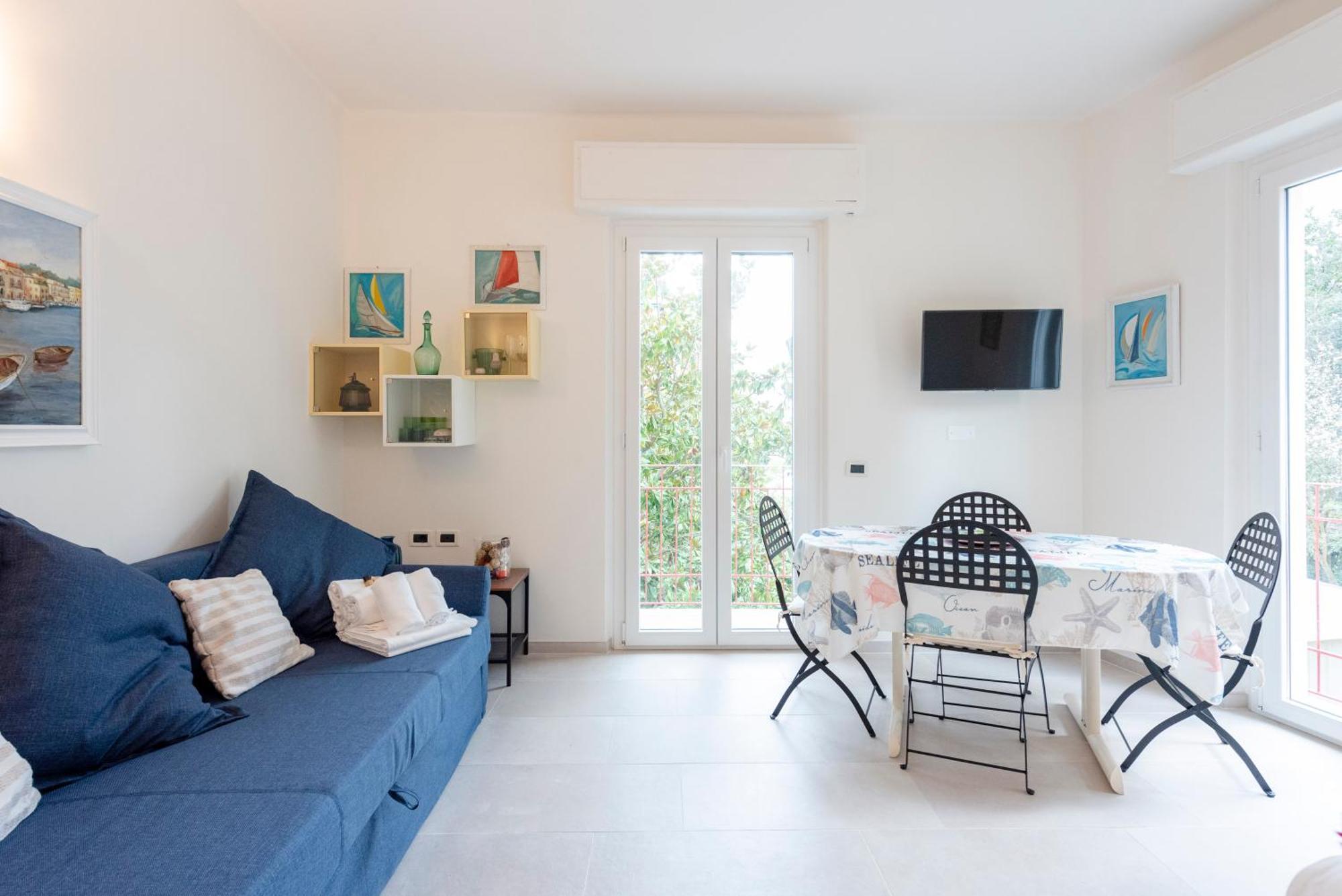 Joivy Blissful Flat For 6, Close To The