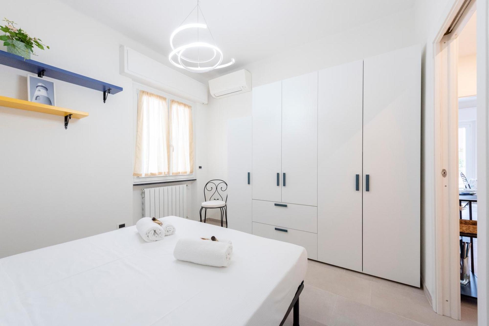 Joivy Blissful Flat For 6, Close To The